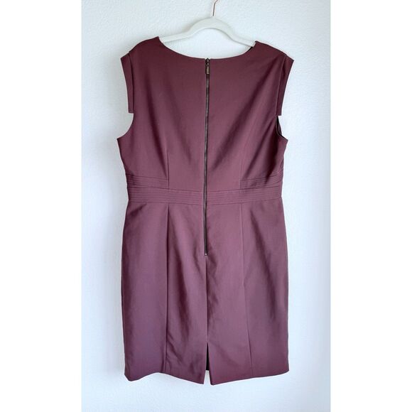 Antonio Melani Sleeveless Split Neck Knee Length Pencil Dress in Burgundy Sz 14 - Picture 3 of 11